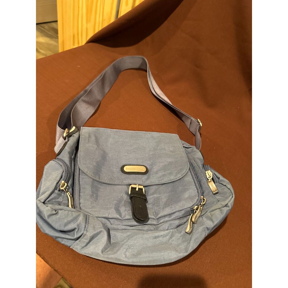Large Baggallini Light Blue Magnetic Close Nylon Crossbody Purse Bag Travel